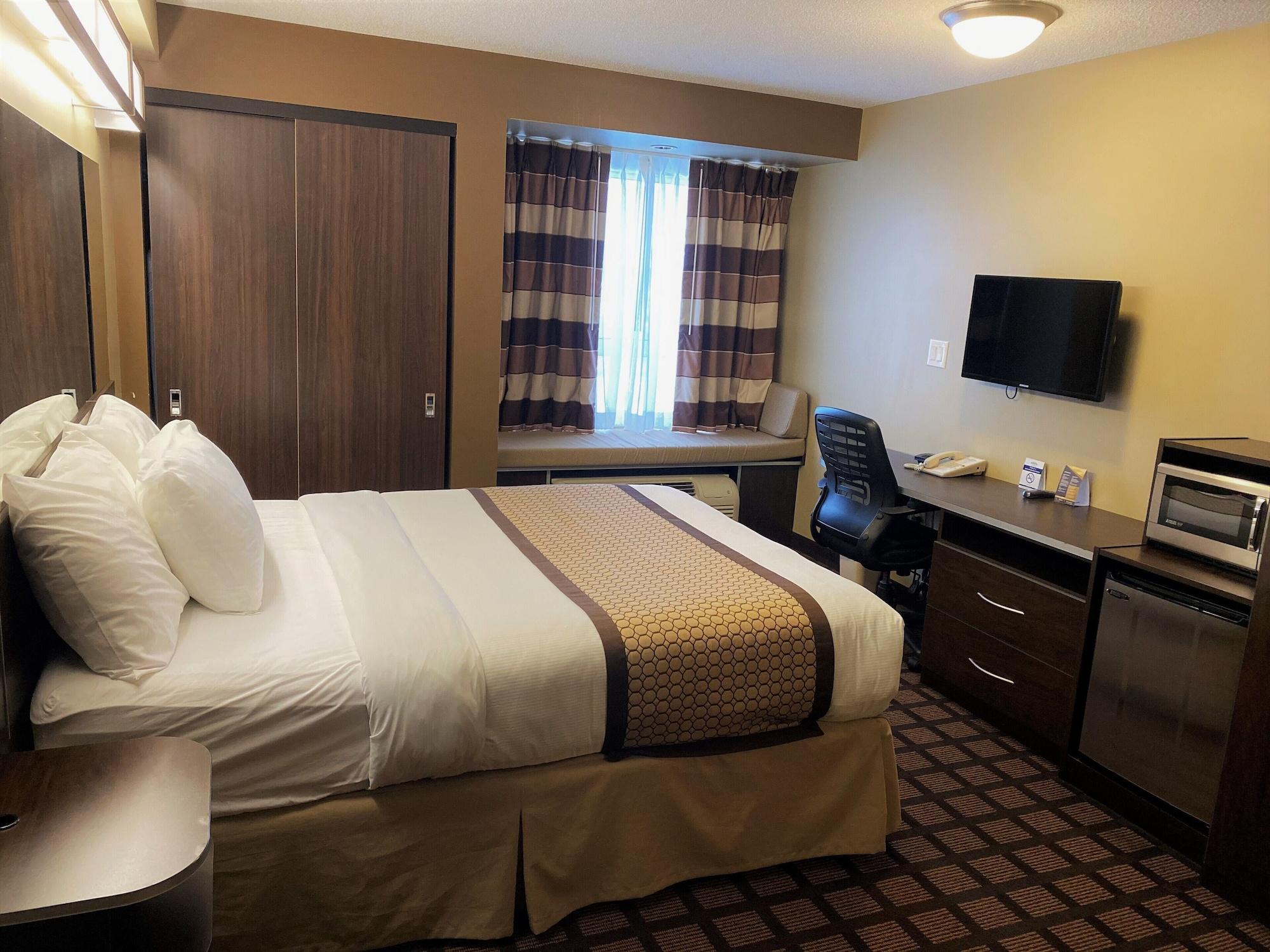 Microtel Inn & Suites By Wyndham - Timmins Bagian luar foto