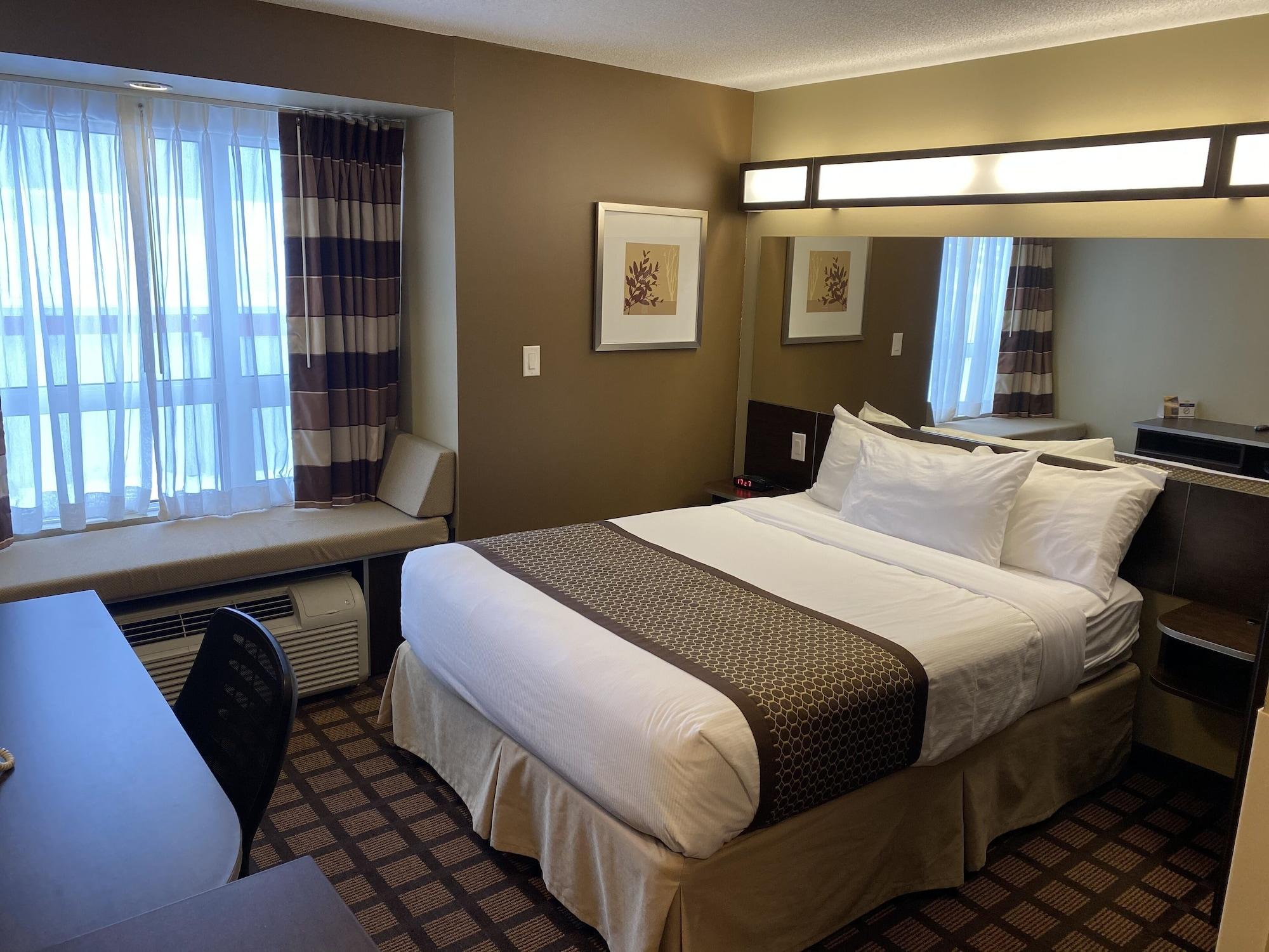 Microtel Inn & Suites By Wyndham - Timmins Bagian luar foto