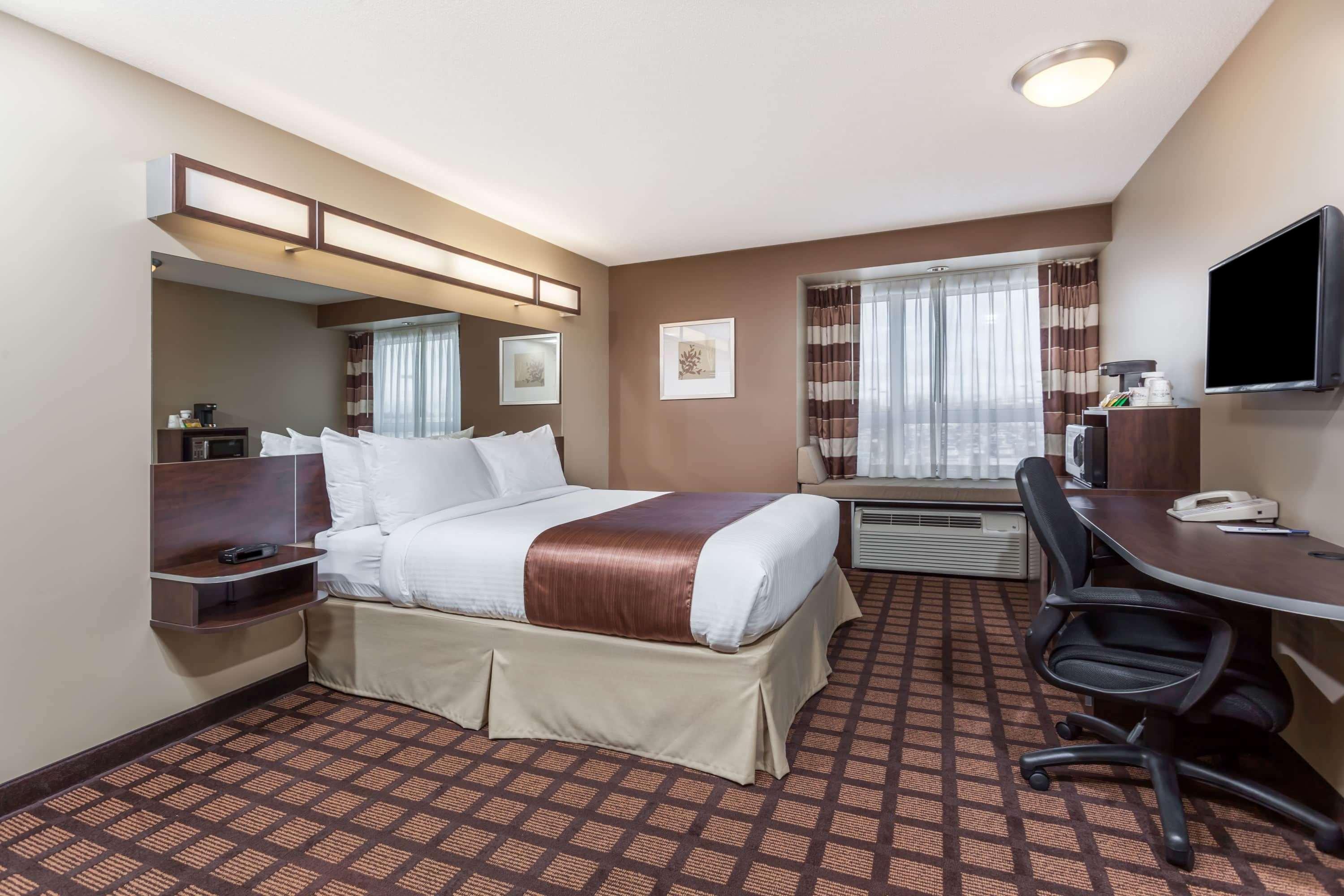 Microtel Inn & Suites By Wyndham - Timmins Bagian luar foto